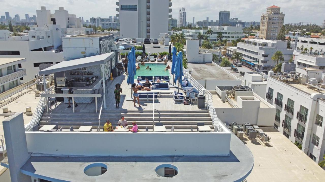 Deluxe Apartments At The Congress 마이애미 비치 외부 사진
