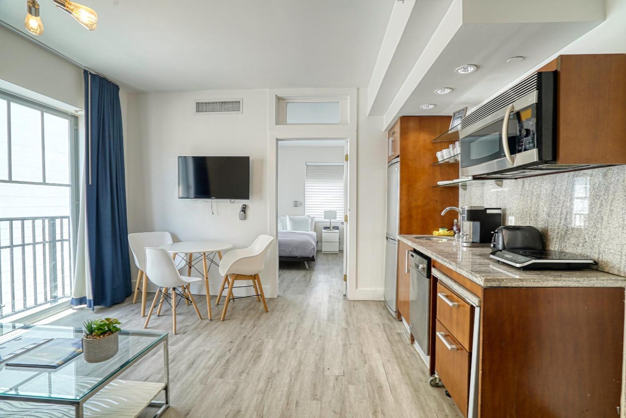 Deluxe Apartments At The Congress 마이애미 비치 객실 사진