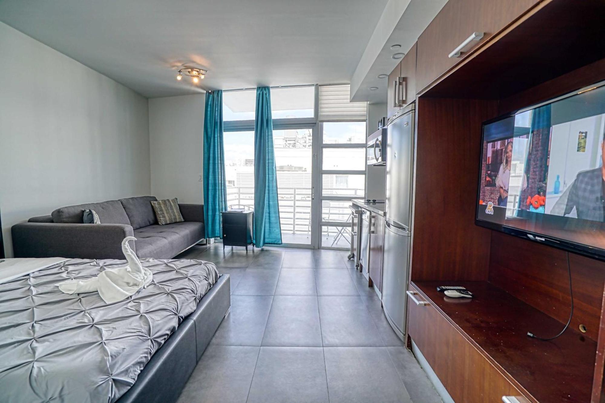 Deluxe Apartments At The Congress 마이애미 비치 객실 사진