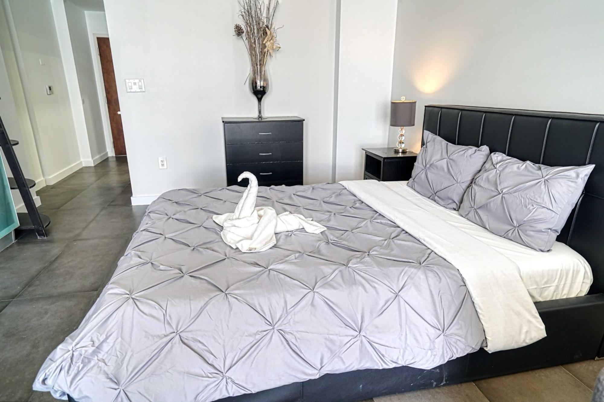 Deluxe Apartments At The Congress 마이애미 비치 객실 사진